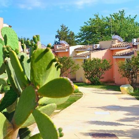 ホテルAltura Sardinia Island エクステリア 写真